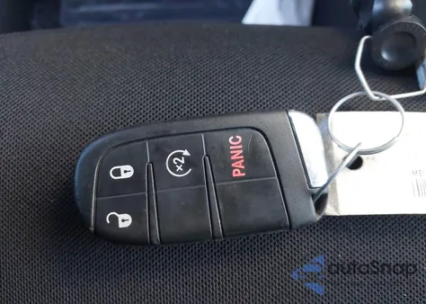 2016 Jeep Renegade Latitude из США, поврежденный, VIN ZACCJBBT2GPD42731